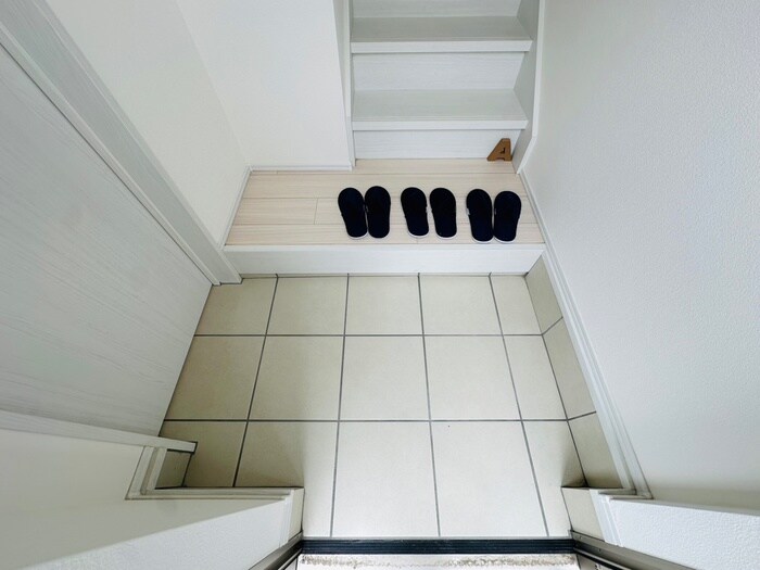 小信中島ガレージハウスの物件内観写真