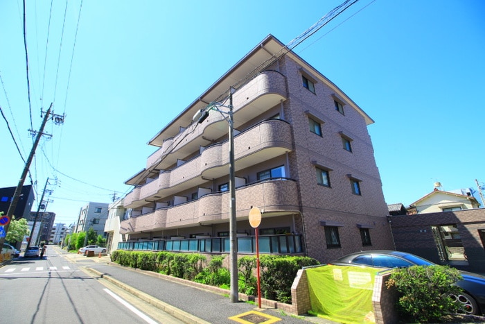 Ｔｒｅｓ　Ｅｎ　Ｖｏｇｕｅの物件外観写真