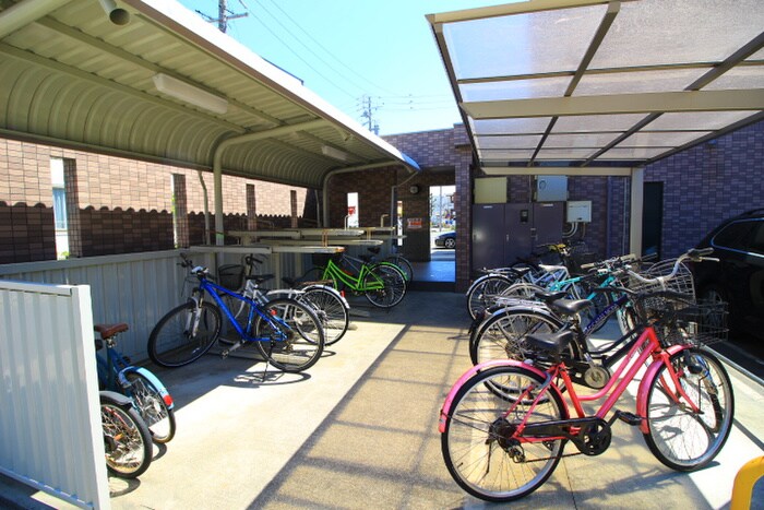 Ｔｒｅｓ　Ｅｎ　Ｖｏｇｕｅの物件外観写真