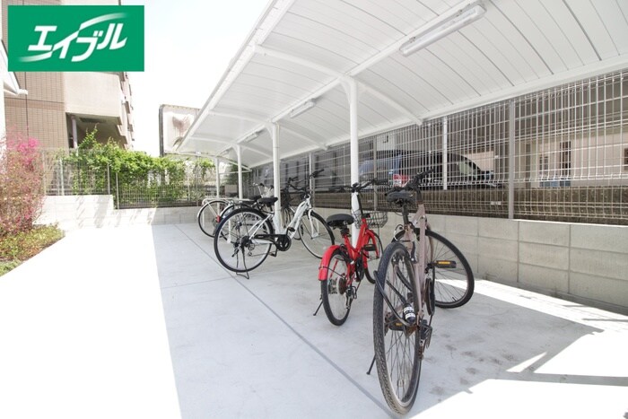 ポートパレス東海通の物件外観写真