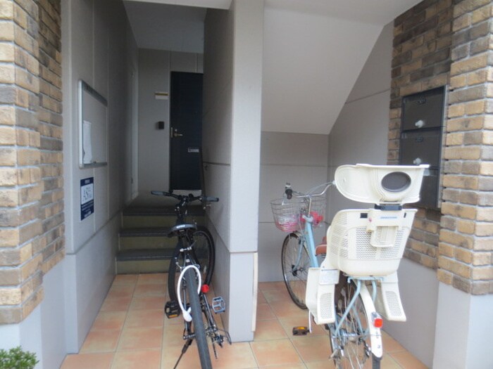 メゾンラフィーネ千種の物件外観写真