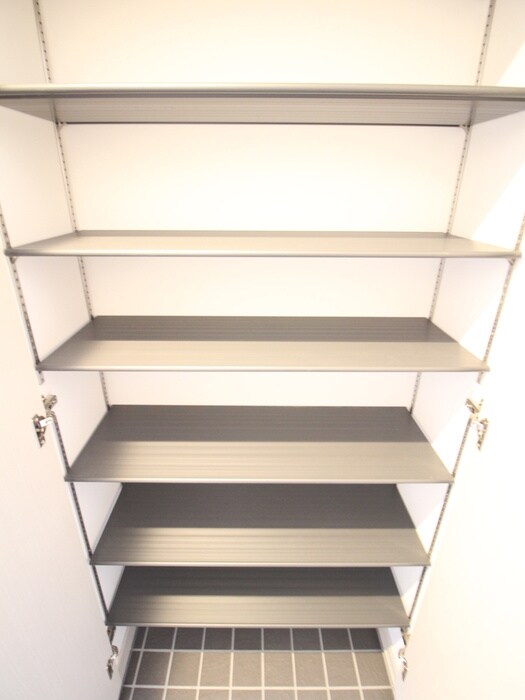 スレンダウェルステージの物件内観写真