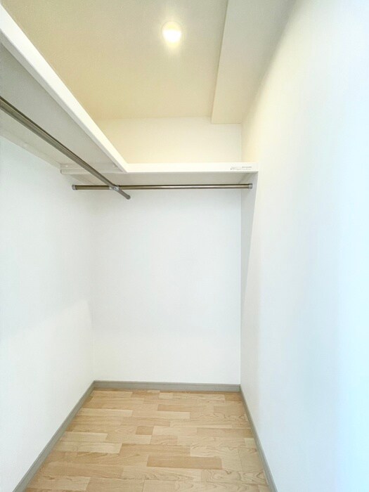 スレンダウェルステージの物件内観写真