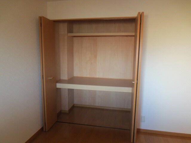 フロ－ラ池上台の物件内観写真