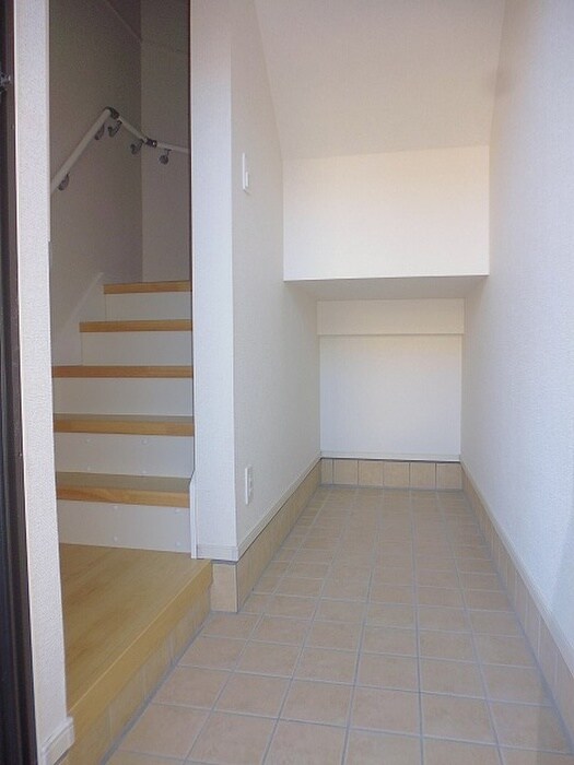 アンセスター松降Aの物件内観写真