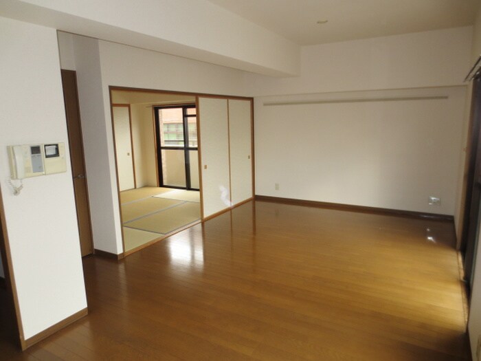 イーストリバージュの物件内観写真