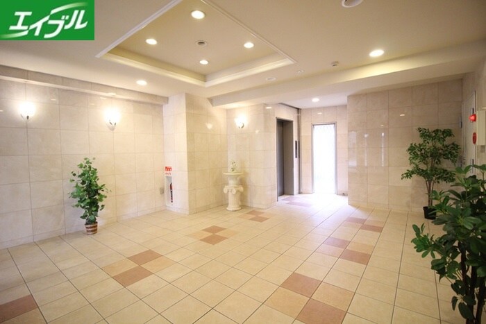 クピットガ－デン千代田の物件外観写真