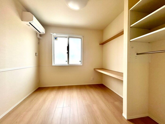 ラコリーナ花園の物件内観写真