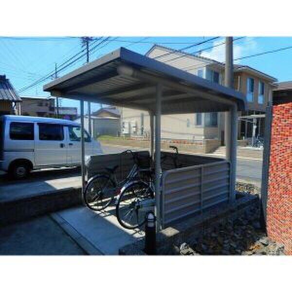 太陽の物件外観写真