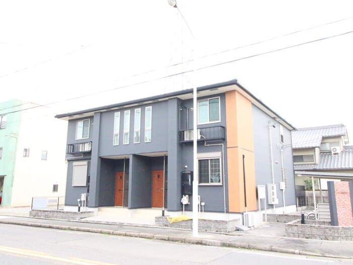 太陽の物件外観写真