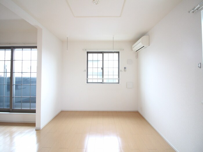 太陽の物件内観写真