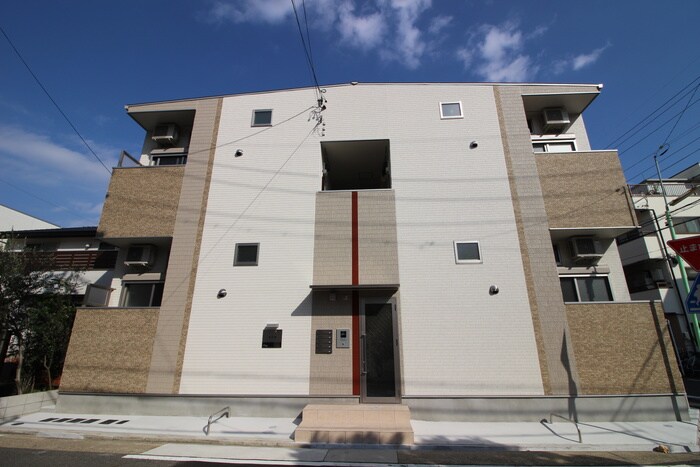 秀名館の物件外観写真