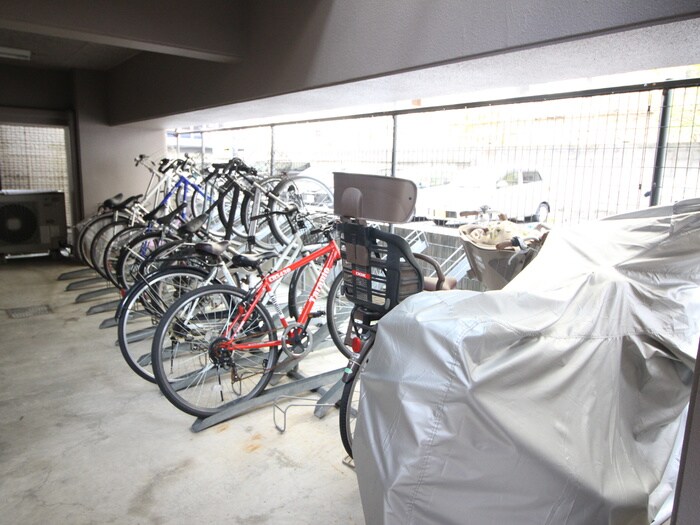 ＹＨＯスクエアの物件外観写真