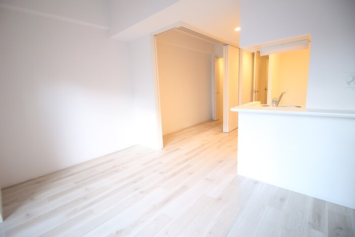 エスリード今池ルミナスの物件内観写真