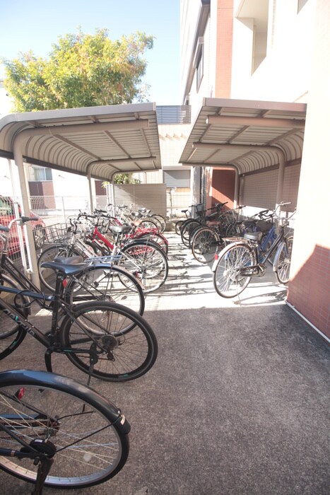 クレスト名駅西の物件外観写真