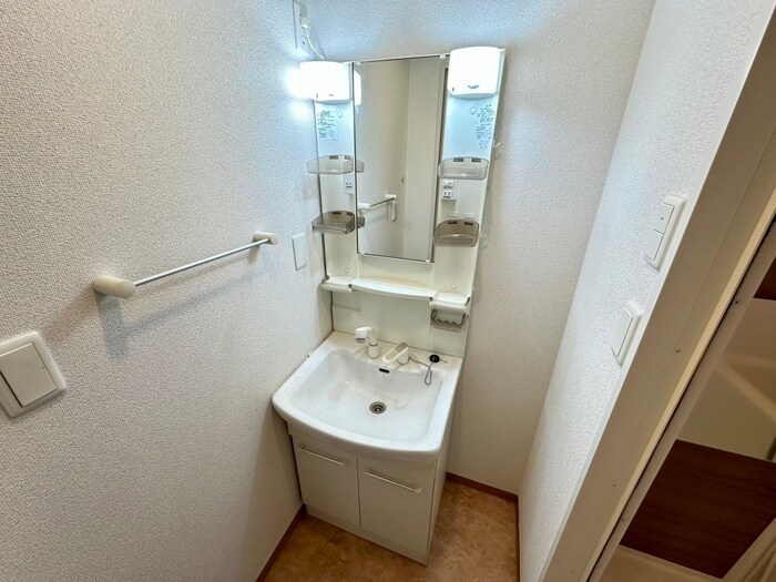 リバ－コ－ト砂田橋の物件内観写真