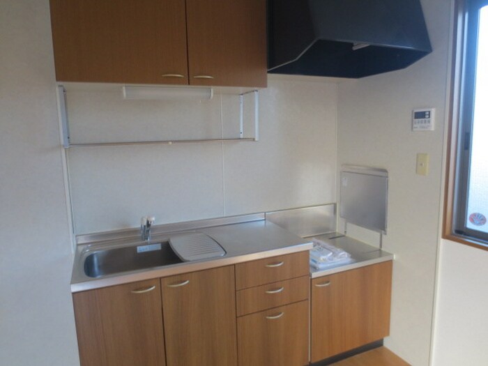 サン　フロ－ラ　Ｃ棟の物件内観写真