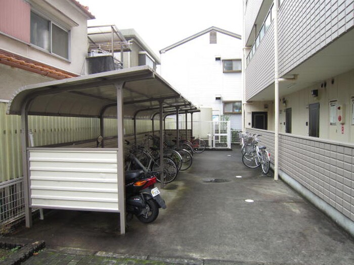 カサブランカ二村台の物件外観写真