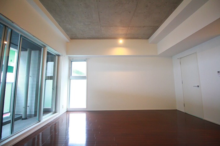 エルブ浄心の物件内観写真