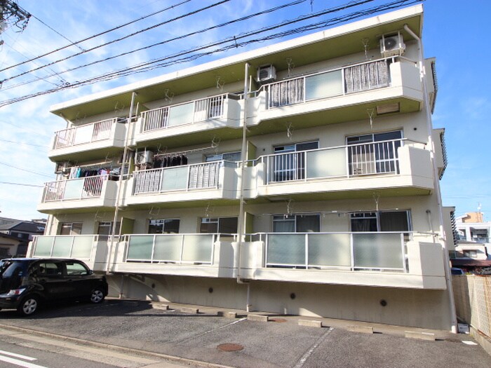 シャトーレ黒川の物件外観写真