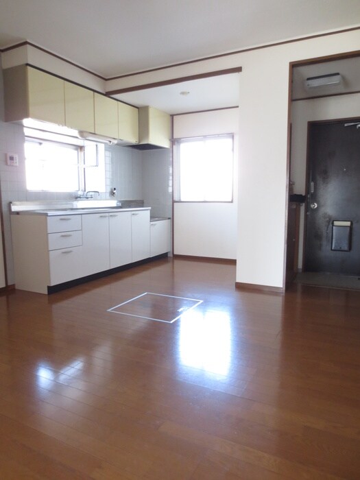 シャトーレ黒川の物件内観写真