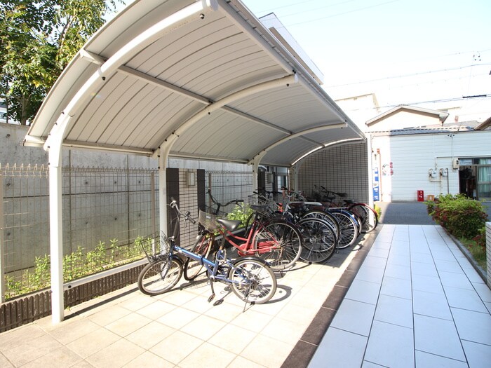 ラ・グランディ－ルの物件外観写真