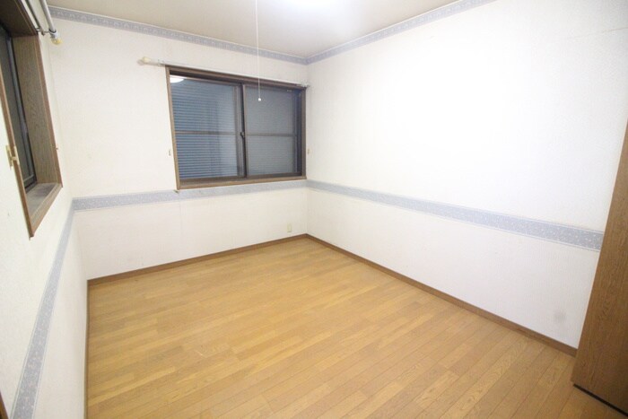 八剱町下池田貸家の物件内観写真
