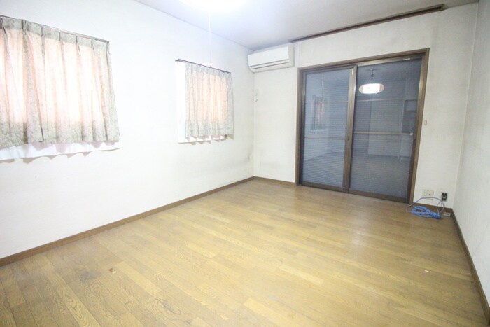 八剱町下池田貸家の物件内観写真