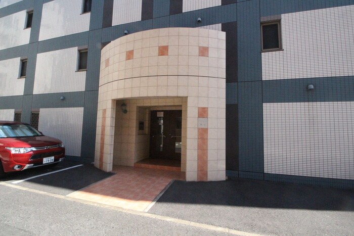 プライムコ－ト栄生の物件外観写真