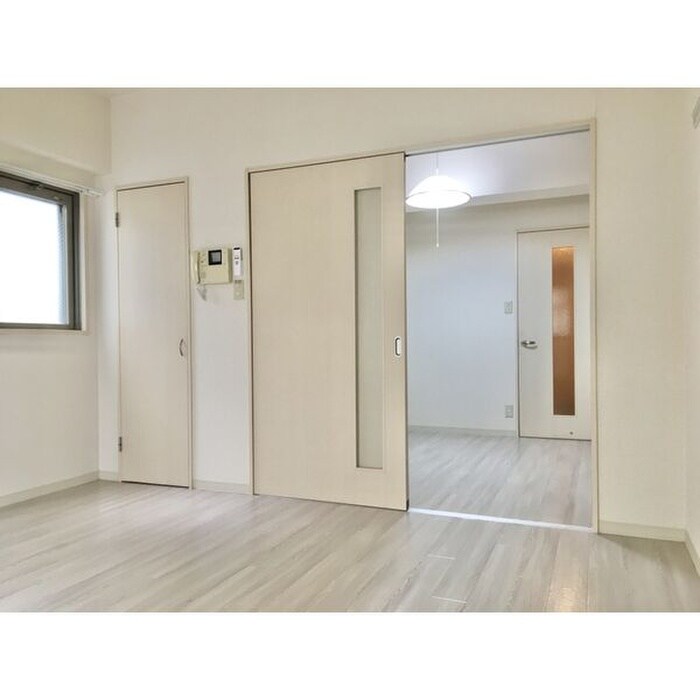 プライムコ－ト栄生の物件内観写真