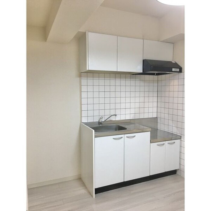 プライムコ－ト栄生の物件内観写真