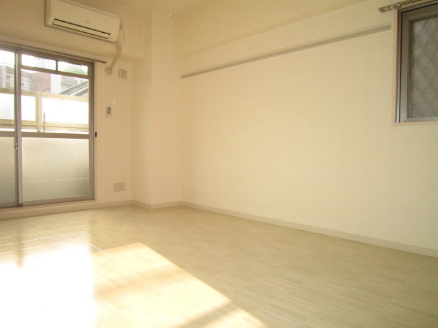 プライムコ－ト栄生の物件内観写真