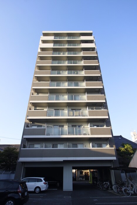 プランドール浅間町の物件外観写真