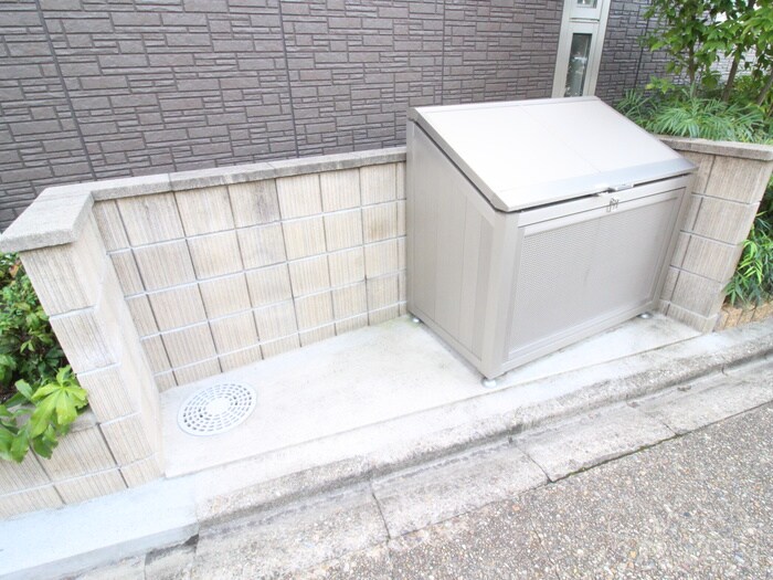 グランツ川名の物件外観写真