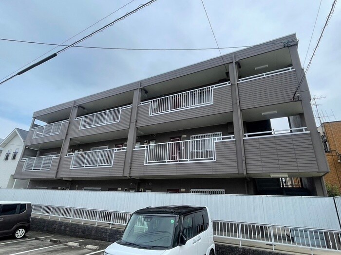 サンハイム亀の井の物件外観写真