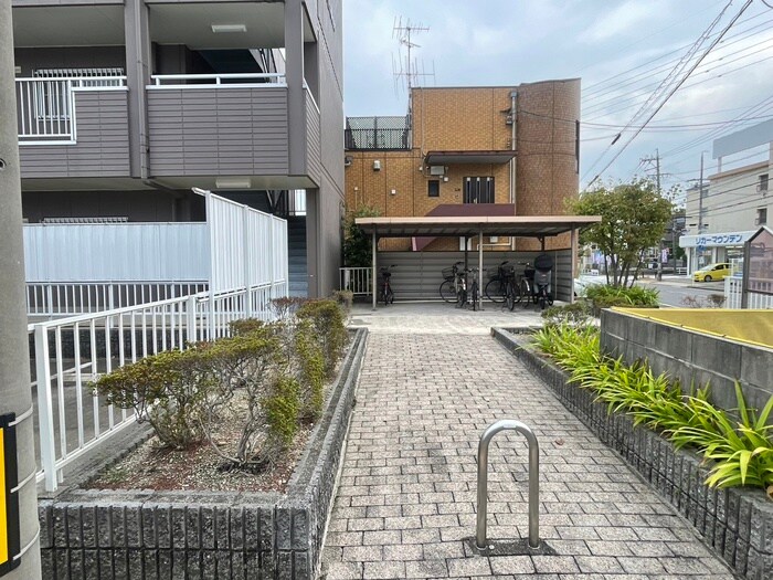 サンハイム亀の井の物件外観写真