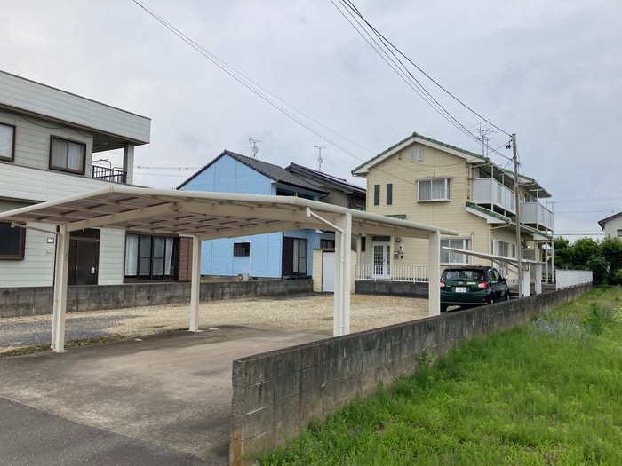 熊澤貸家（東棟）の物件外観写真