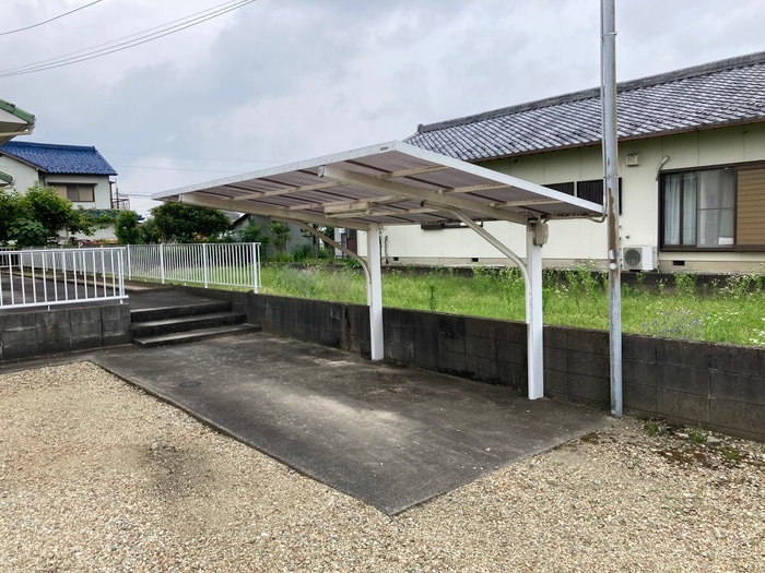 熊澤貸家（東棟）の物件外観写真