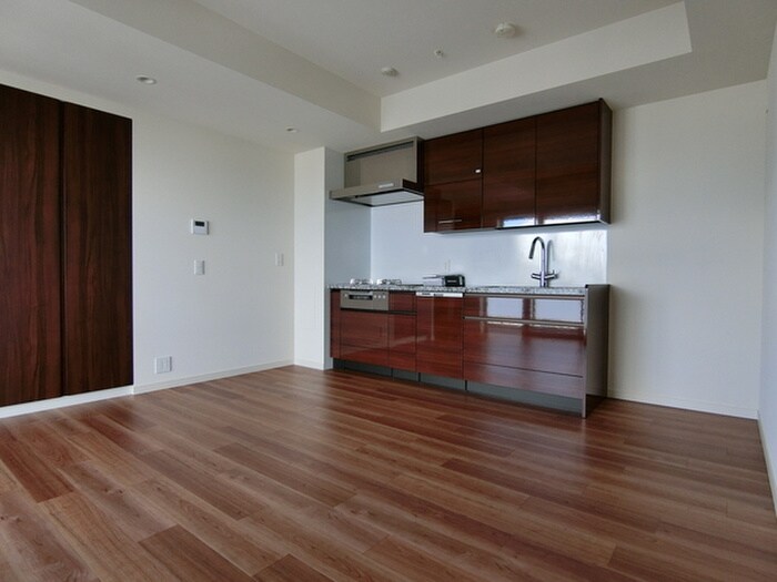 ﾌﾟﾗｳﾄﾞﾀﾜｰ名古屋伏見（1704）の物件内観写真