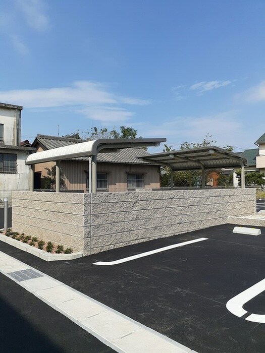 グランマサロ Aの物件外観写真