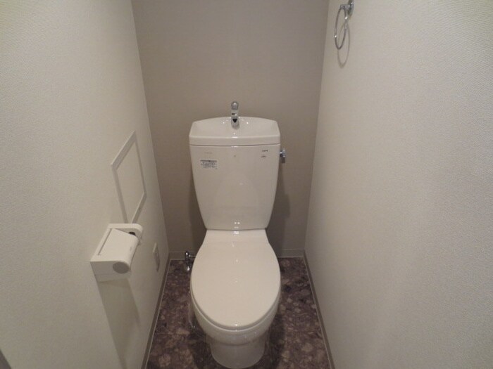 ﾌﾟﾚｻﾝｽ名古屋城前ﾗﾊﾞﾝｶ(402)の物件内観写真