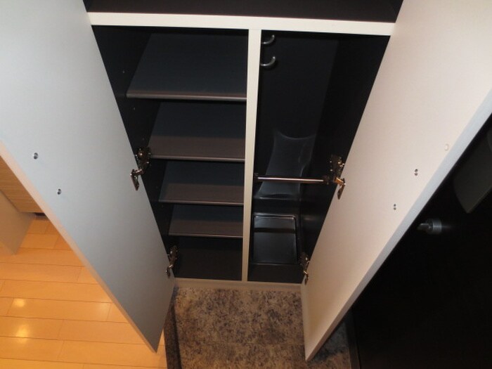 ﾌﾟﾚｻﾝｽ名古屋城前ﾗﾊﾞﾝｶ(402)の物件内観写真