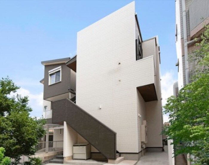 カーサ９名駅の物件外観写真