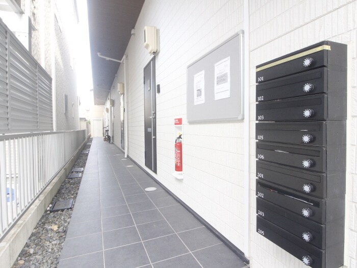 カーサ９名駅の物件外観写真