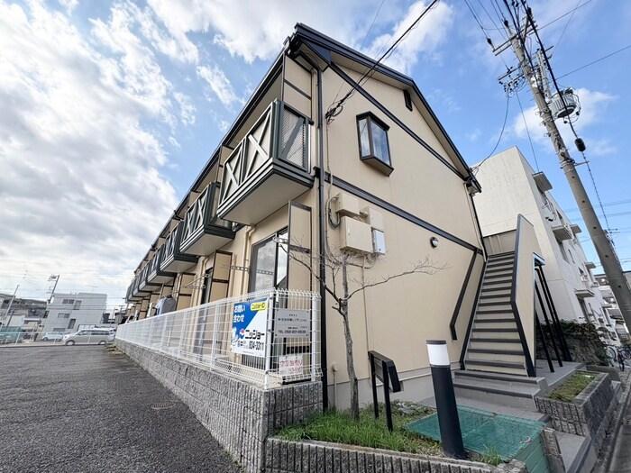 グランドール佐久間の物件外観写真