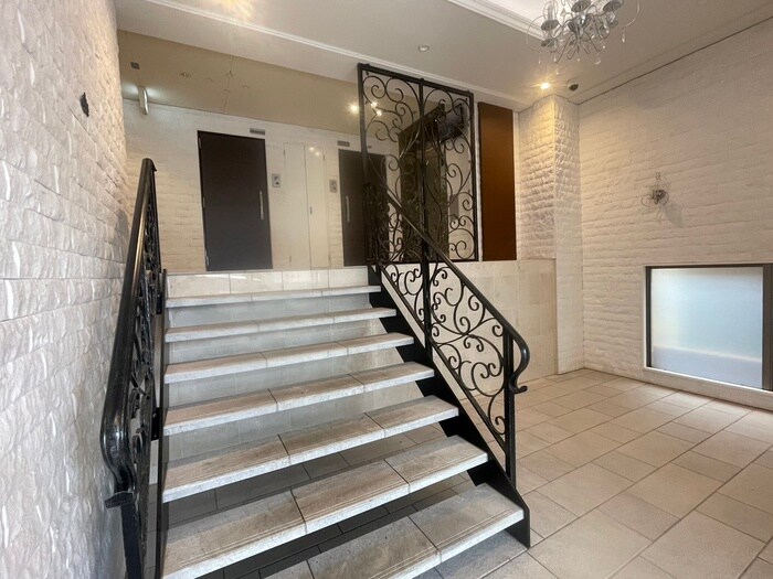 アールズヒルズ社台の物件外観写真