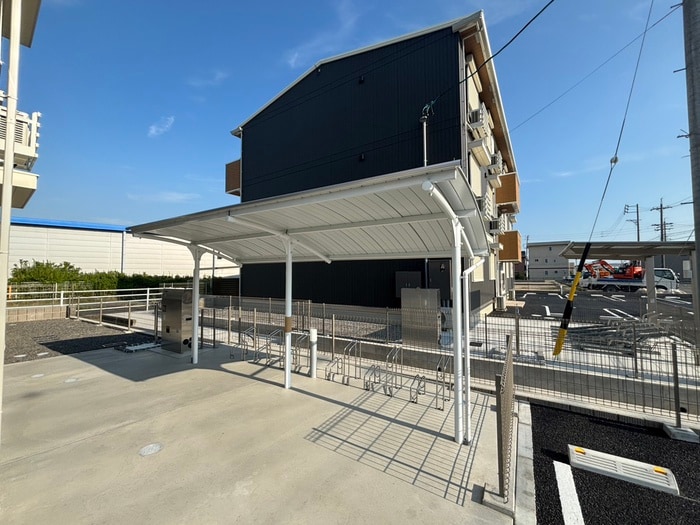 カーサ・カルーナの物件外観写真