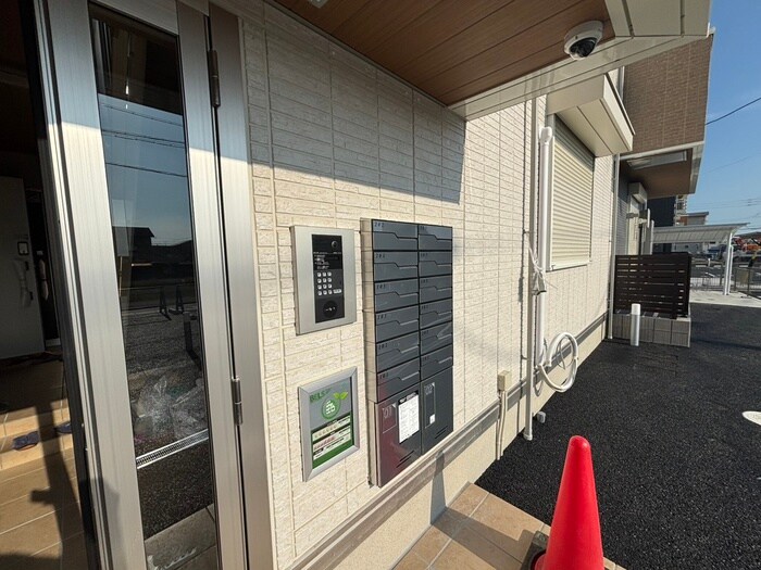 カーサ・カルーナの物件外観写真