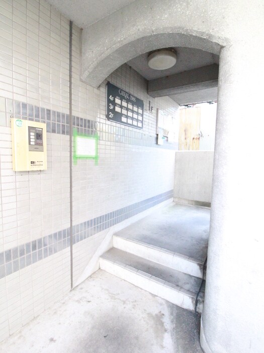 ＣＡＮＡＬ１９８６の物件外観写真