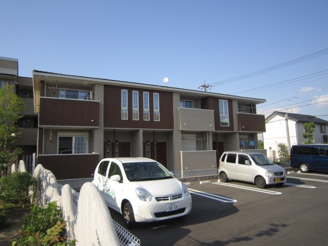 プレシャスの物件外観写真